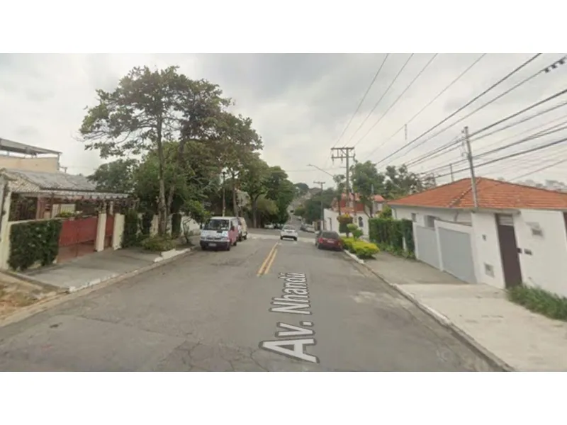 Terreno em leilão