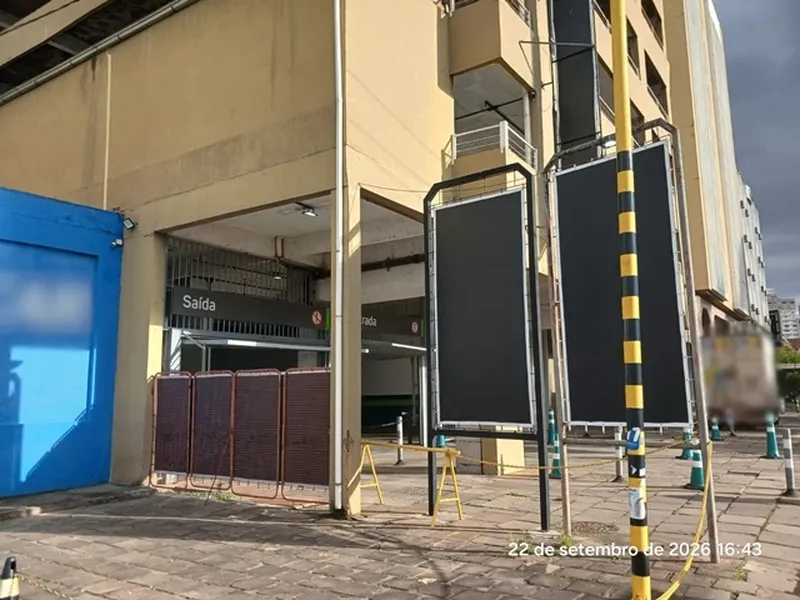 Outros em leilão