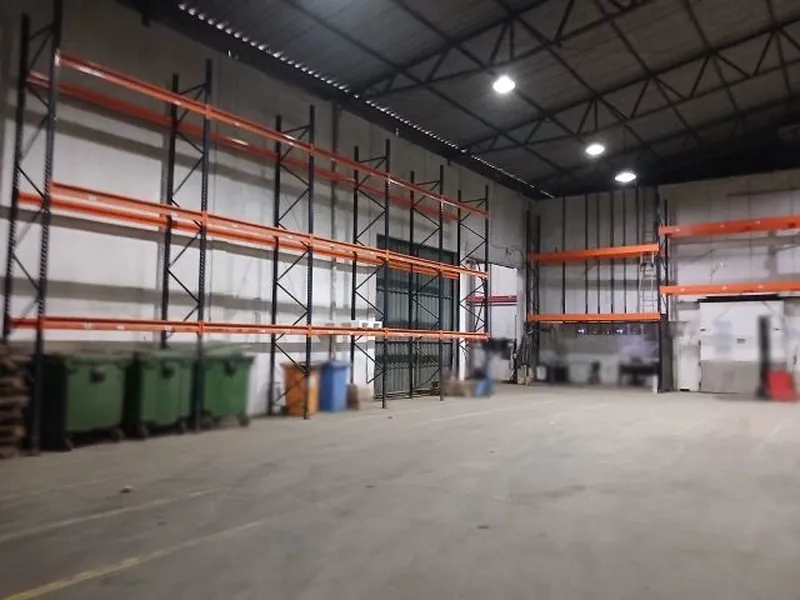 Comercial em leilão