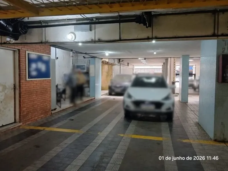 Outros em leilão