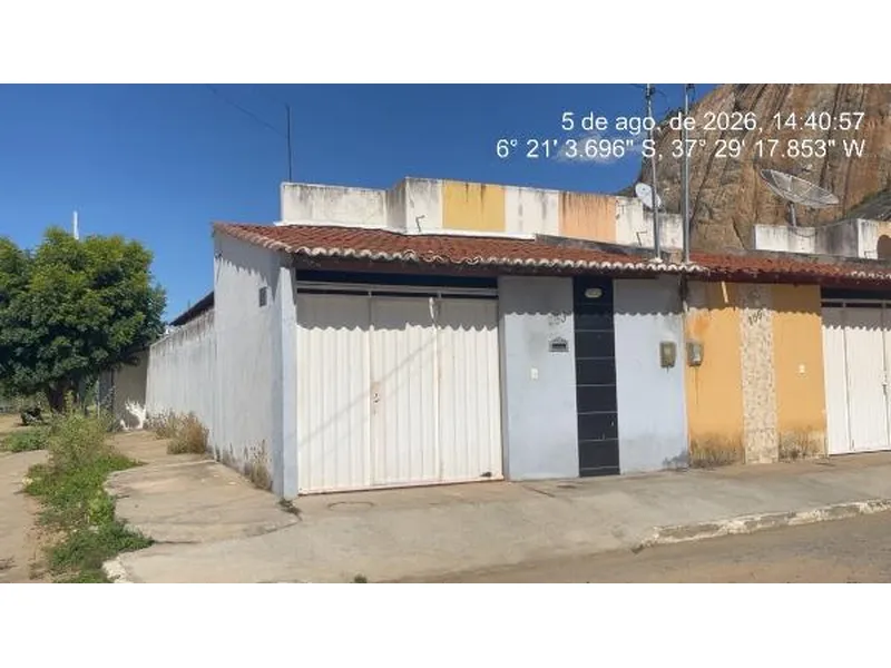 Casa em Leilão Extrajudicial