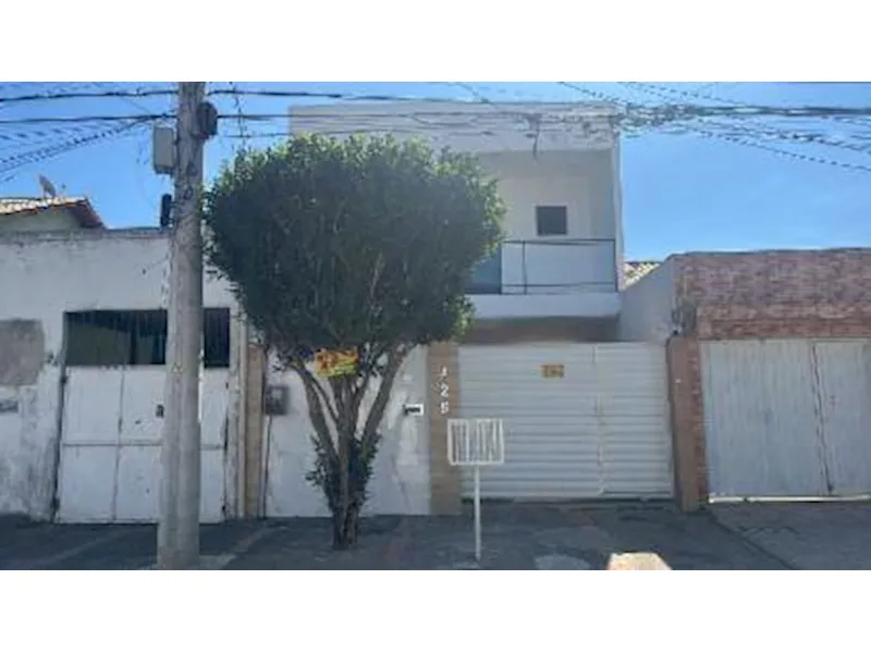Casa em Leilão Extrajudicial