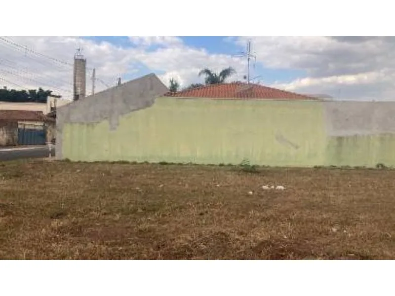 Terreno em leilão