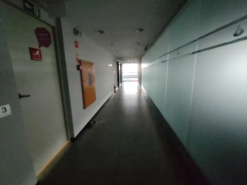 Comercial em leilão
